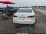 VOLKSWAGEN PASSAT 2.0T SEL снимка