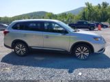 MITSUBISHI OUTLANDER ES photo