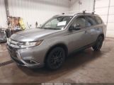 MITSUBISHI OUTLANDER LE JA4AZ3A38JZ****** fotografie