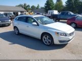 VOLVO V60 T5 PREMIER photo