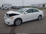 TOYOTA CAMRY LE photo