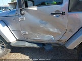 JEEP WRANGLER SAHARA 1C4AJWBGXGL****** снимка