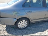 VOLKSWAGEN JETTA S 3VWJZ71K58M****** снимка