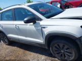 VOLKSWAGEN TAOS 1.5T S photo