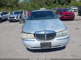 LINCOLN TOWN CAR SIGNATURE снимка