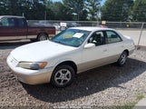 TOYOTA CAMRY LE 4T1BG22K3WU****** снимка