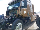 VOLVO VNL 4V4NC9EG9JN892247 fotografie