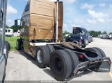 VOLVO VNL 4V4NC9EG9JN892247 снимка