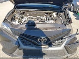 TOYOTA CAMRY SE NIGHTSHADE SPECIAL AWD 4T1G11BK2NU****** снимка