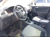 VOLKSWAGEN TIGUAN 2.0T SE/2.0T SEL/2.0T SEL R-LINE/2.0T SEL R-LINE BLACK снимка