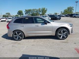 VOLVO XC60 RECHARGE PLUG-IN HYBRID T8 ULTIMATE DARK THEME YV4H60DX2P1****** fotografie