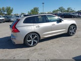 VOLVO XC60 RECHARGE PLUG-IN HYBRID T8 ULTIMATE DARK THEME YV4H60DX2P1****** fotografie