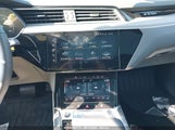 AUDI Q8 E-TRON PRESTIGE QUATTRO WA16ABGEXRB****** снимка