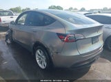 TESLA MODEL Y AWD/LONG RANGE DUAL MOTOR ALL-WHEEL DRIVE 7SAYGDEE0PF****** снимка