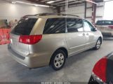 TOYOTA SIENNA LE photo