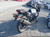 SUZUKI GSX-R750 JS1GR7MA2J2101086 снимка