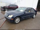 MERCEDES-BENZ C 240 WDBRF61J52F****** photo