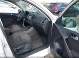 VOLKSWAGEN TIGUAN 2.0T/2.0T S WVGAV7AXXHK****** fotografie