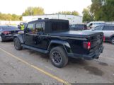 JEEP GLADIATOR OVERLAND 4X4 photo