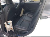 TESLA MODEL Y AWD/LONG RANGE DUAL MOTOR ALL-WHEEL DRIVE 7SAYGAEE3PF****** fotografie