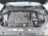 VOLKSWAGEN PASSAT 2.5L SE photo