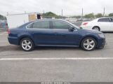 VOLKSWAGEN PASSAT 2.5L SE photo