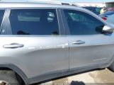 JEEP CHEROKEE LATITUDE FWD снимка