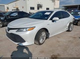TOYOTA CAMRY HYBRID XLE 4T1B21HK1KU****** photo
