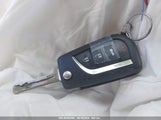 TOYOTA COROLLA LE 5YFEPRAE4LP071924 снимка