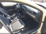 VOLKSWAGEN JETTA GLI 3VW567AJ1CM****** снимка