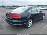 VOLKSWAGEN PASSAT 2.0L TDI SE 1VWBV7A31FC****** снимка
