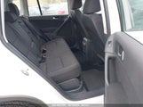 VOLKSWAGEN TIGUAN 2.0T/S WVGBV7AX8HK****** снимка