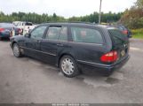 MERCEDES-BENZ E 320 AWD photo