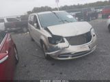 CHRYSLER TOWN & COUNTRY TOURING снимка