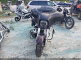 HARLEY-DAVIDSON FLHXS STREET GLIDE SPECIAL 1HD1KRM1XGB****** fotografie