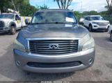 INFINITI QX56 photo