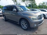 INFINITI QX56 photo