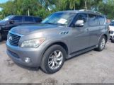 INFINITI QX56 photo