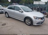 VOLKSWAGEN PASSAT 1.8T S photo