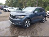 VOLVO XC40 T5 MOMENTUM снимка