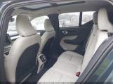 VOLVO XC40 T5 MOMENTUM снимка