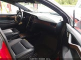 TESLA MODEL X LONG RANGE DUAL MOTOR ALL-WHEEL DRIVE/LONG RANGE PLUS DUAL MOTOR ALL-WHEEL DRIVE 5YJXCAE28LF****** fotografie