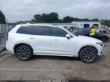 VOLVO XC90 T5 MOMENTUM photo