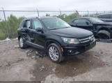 VOLKSWAGEN TIGUAN SE photo