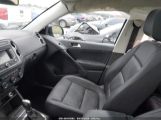 VOLKSWAGEN TIGUAN SE photo