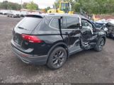 VOLKSWAGEN TIGUAN 2.0T SE снимка