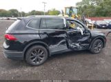 VOLKSWAGEN TIGUAN 2.0T SE снимка