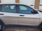 JEEP CHEROKEE SPORT 1C4PJMAB3EW****** снимка