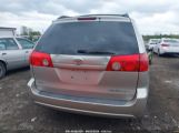 TOYOTA SIENNA LE photo