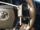 TOYOTA CAMRY LE 4T1C11AK0RU****** снимка